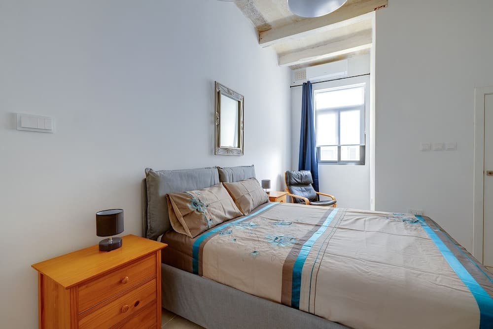 Stylish 2BR Apartment in Valletta