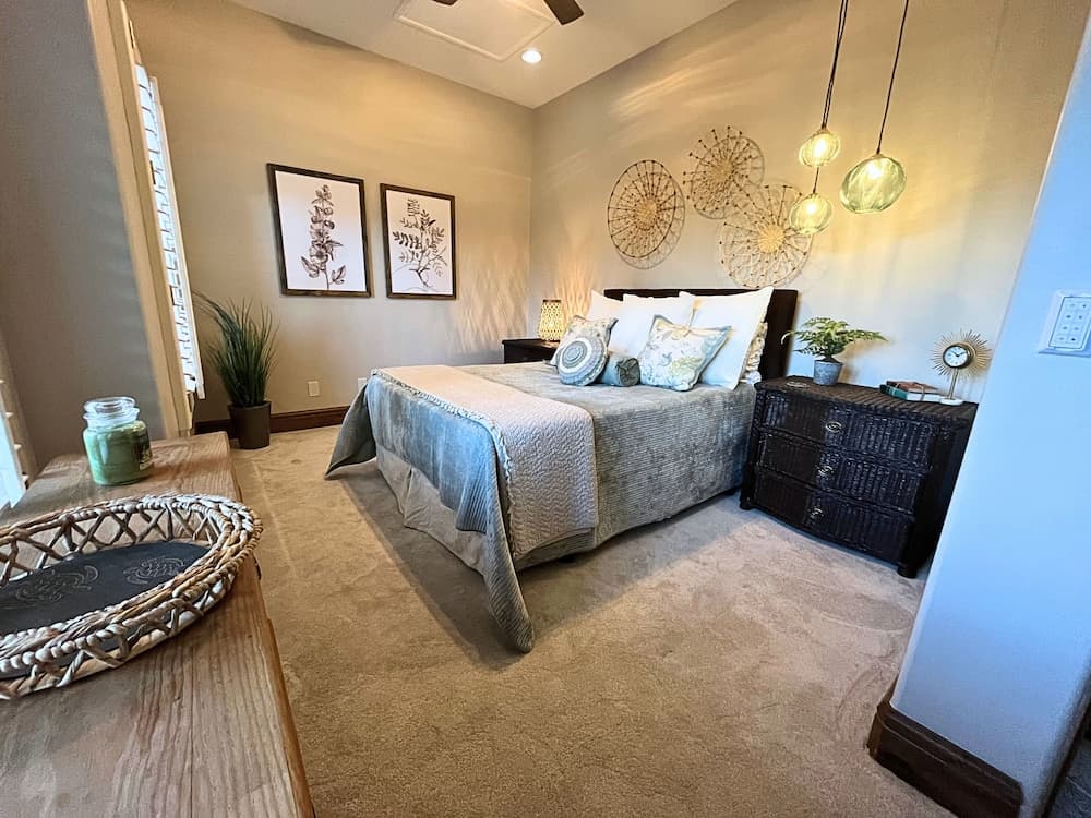 Recker #73 Mesa 4 Bedroom Home by RedAwning