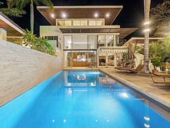 Mother Earth Vegan Hotel & Restaurant