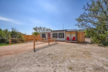 Luxury Casita- 3 mi to Main St W/hot Tub & Firepit