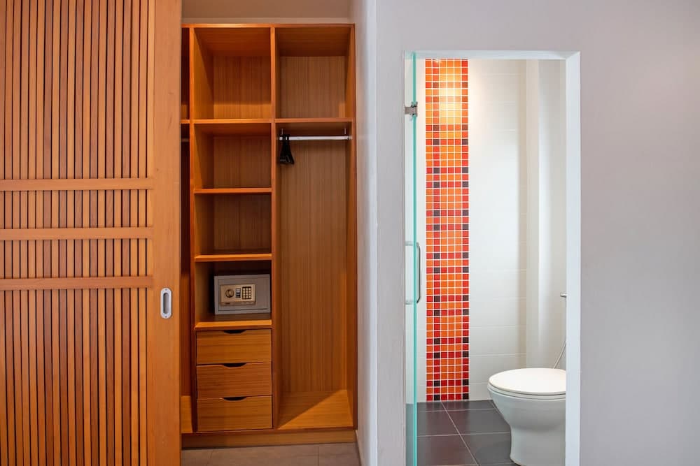 Chic and Modern 3BR Pool Villa Kloua