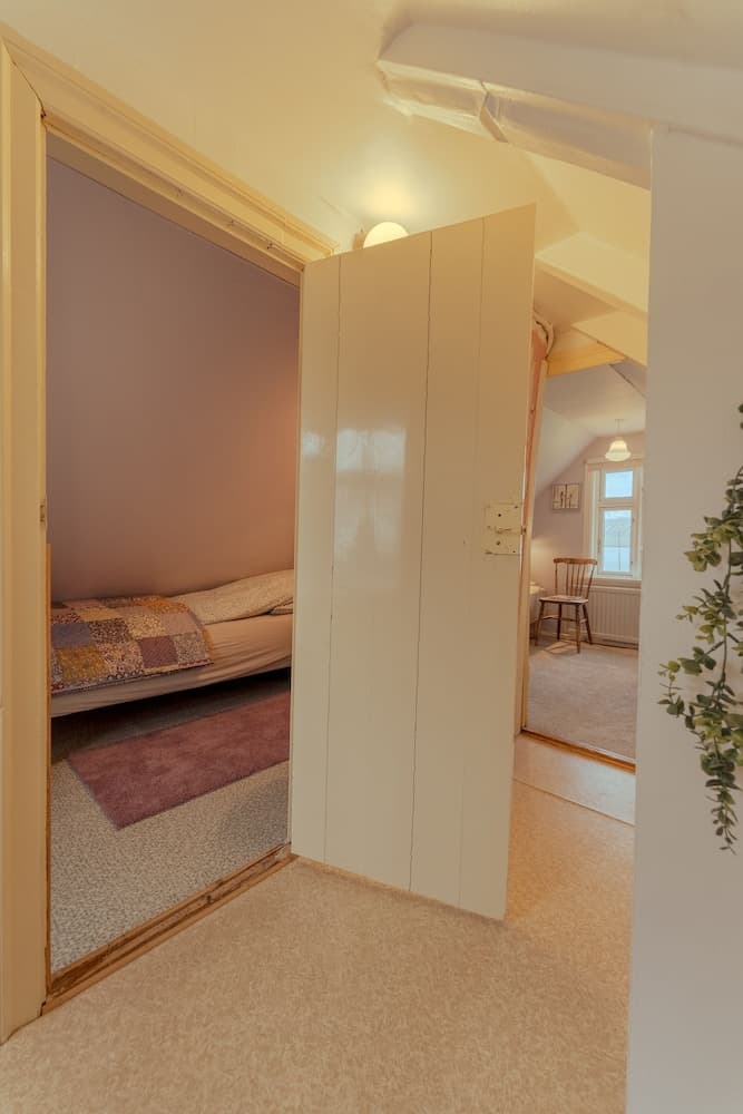 Authentic House-Unique Location-Nature