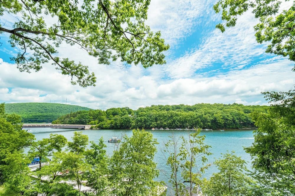 180 Degrees by Taylor Made Deep Creek