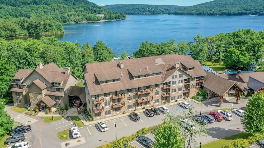 Suites at Silver Tree A123