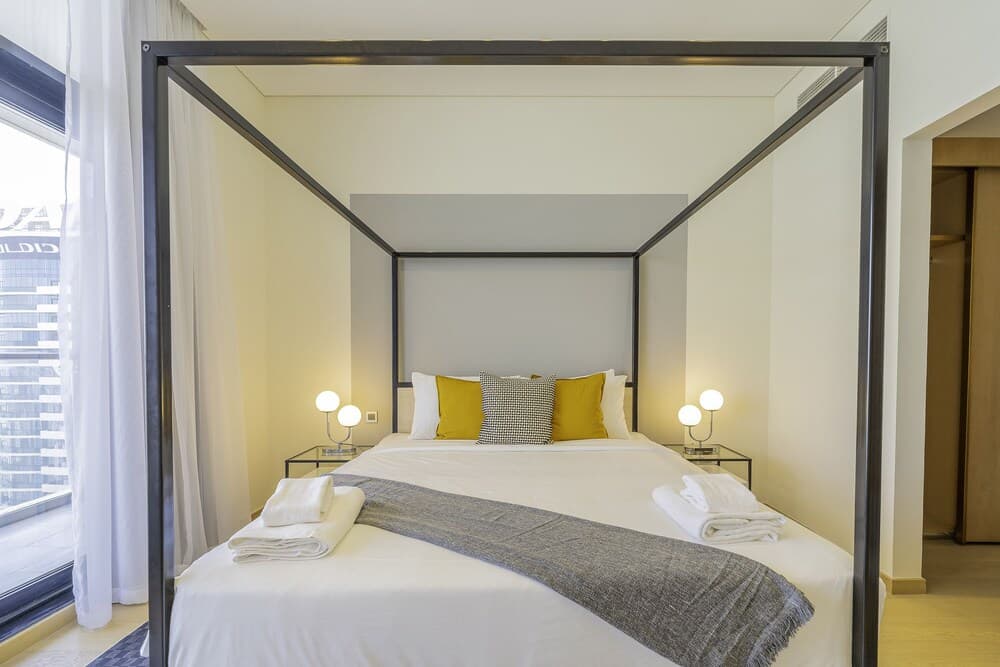 Monty - Luxury Meets Comfort Apt With Panoramic City View