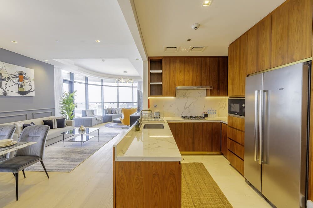 Monty - Luxury Meets Comfort Apt With Panoramic City View