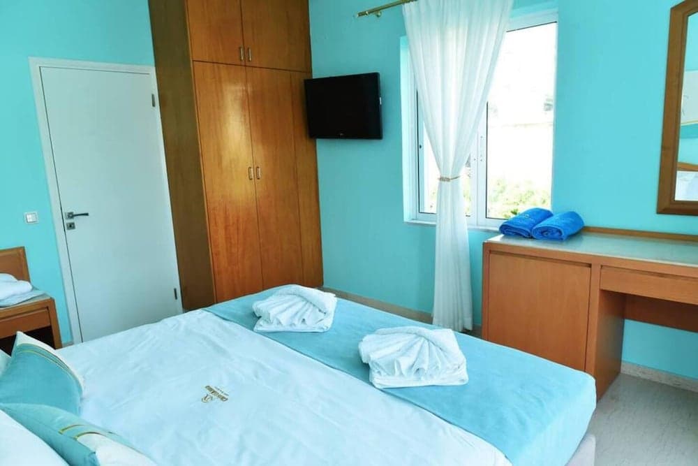 Lovely Seaview Apartment in Chania