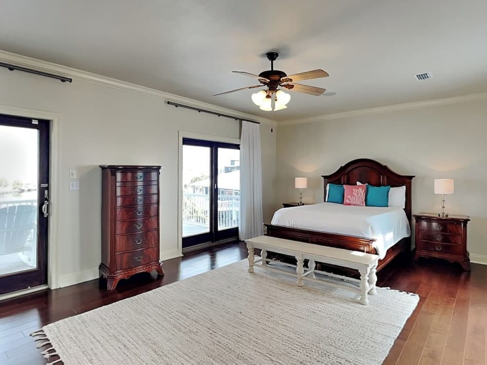 Deja Blue Cove by Southern Vacation Rentals