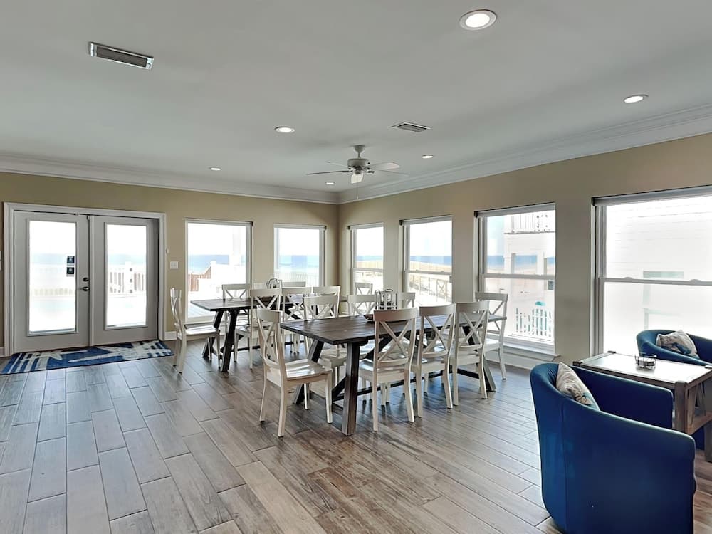 Arena Blanca by Southern Vacation Rentals