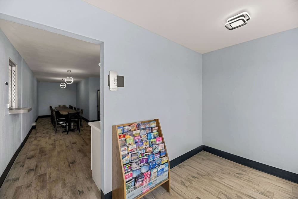 Rodeway Inn Midland South