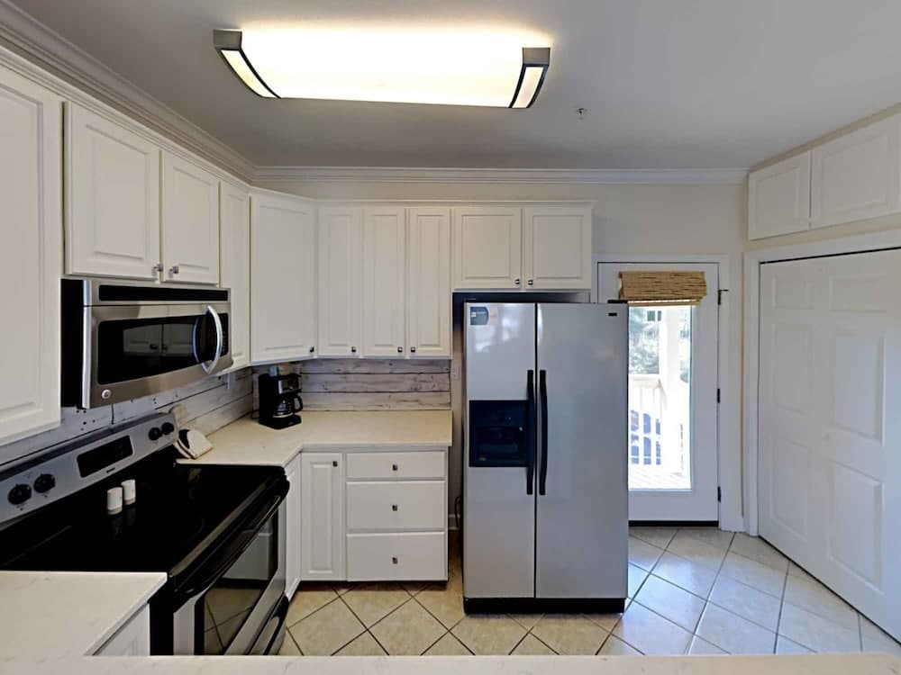 Molokai Villas #1A - River Side