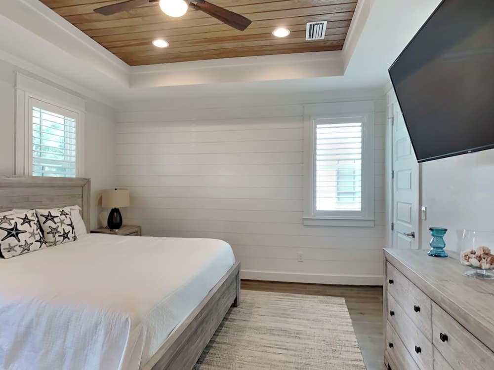Starfish Sanctuary by Southern Vacation Rentals