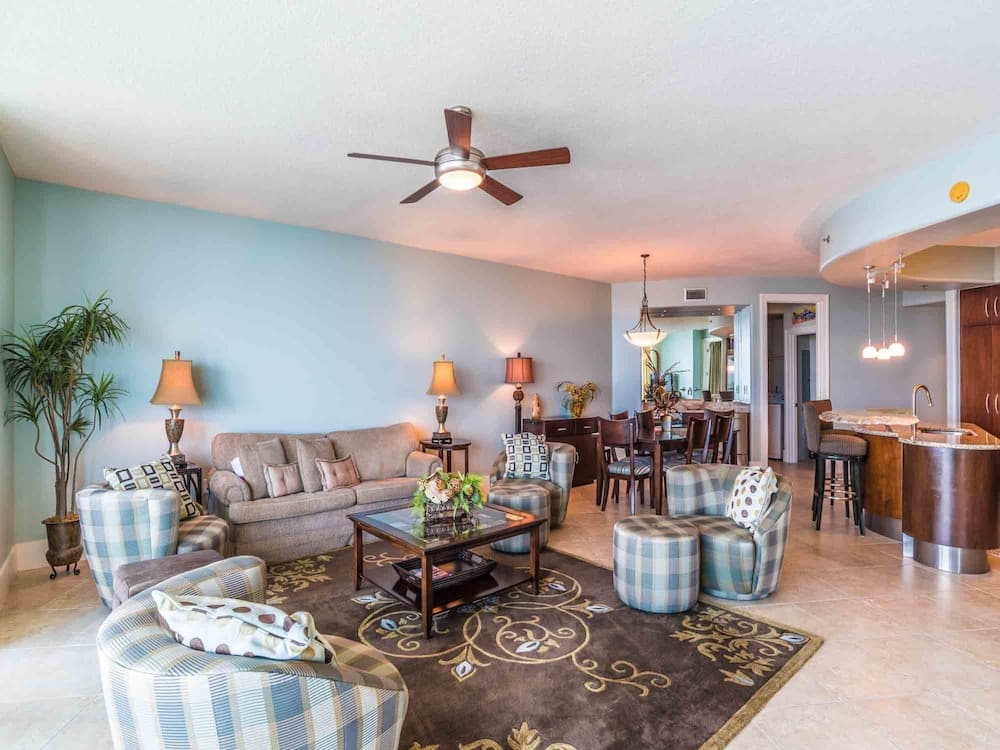 Bella Luna #404 by Southern Vacation Rentals