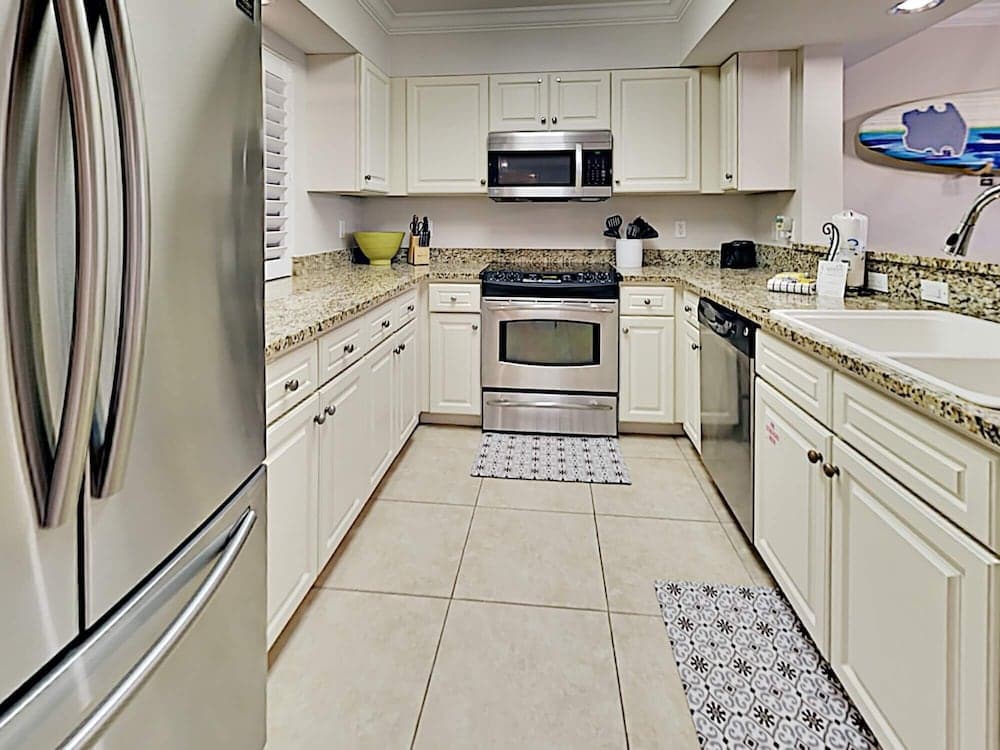 Destin West Heron #306 by Southern Vacation Rentals