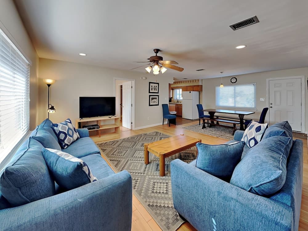 Pelican's Perch by Southern Vacation Rentals