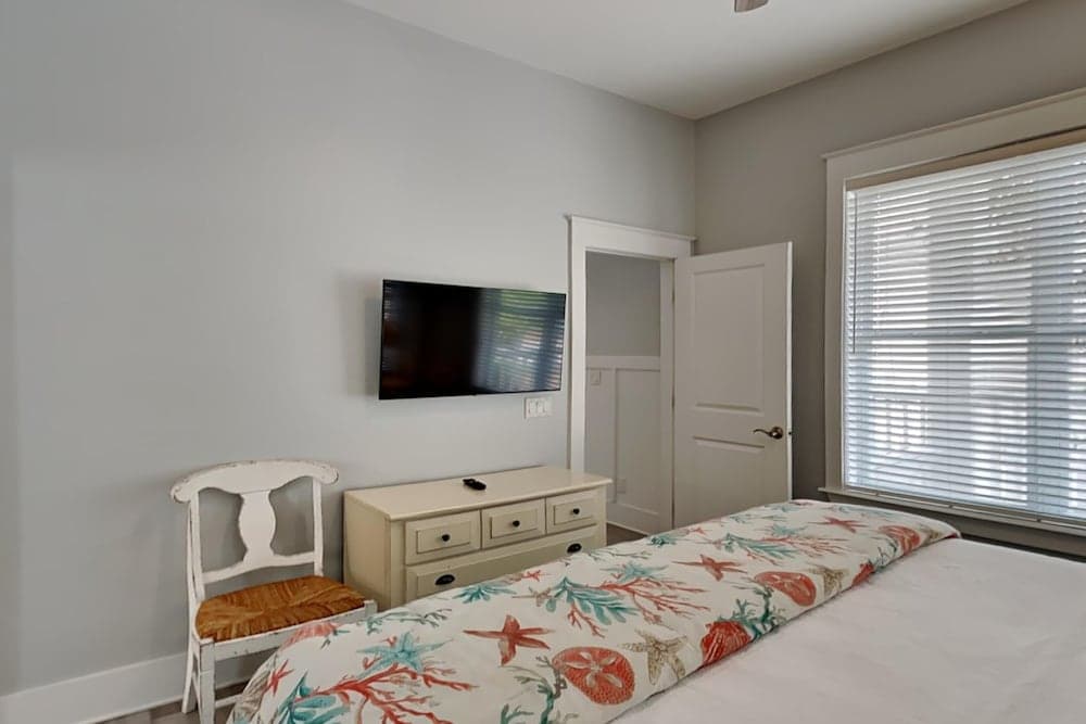 Magnolia House by Southern Vacation Rentals