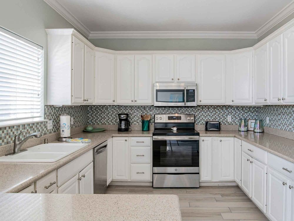 Sunglow Bungalow by Southern Vacation Rentals