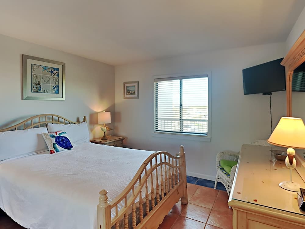 Emerald Towers by Southern Vacation Rentals