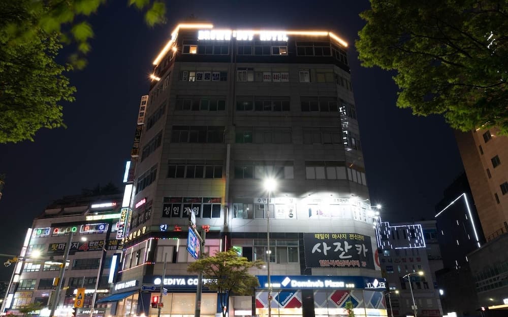 hotel image