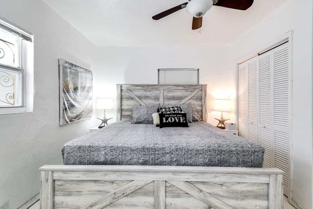 2 Bedroom/2 Bathroom Townhouse with Hottub