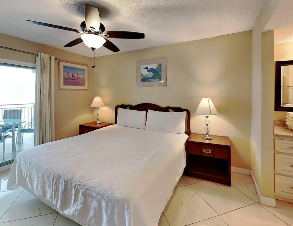 Emerald Isle Fort Walton Beach by Southern Vacation Rentals