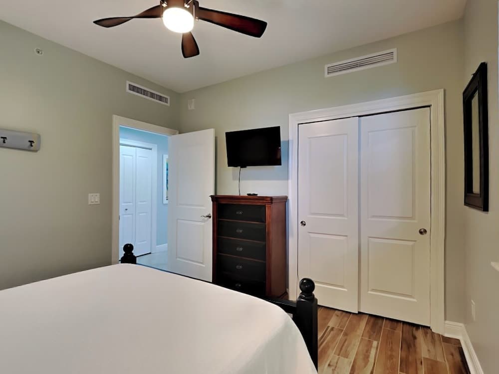 Santo Amaro by Southern Vacation Rentals