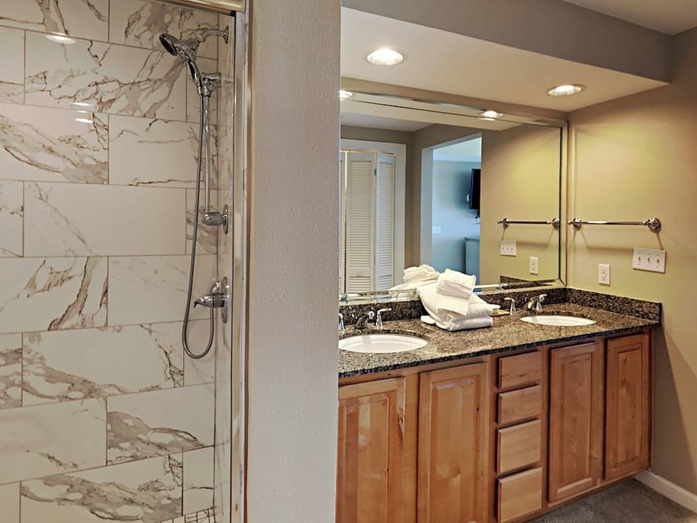 The Colonnades #603 by Southern Vacation Rentals