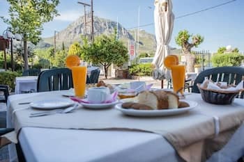 Vasilios Marinos Rooms