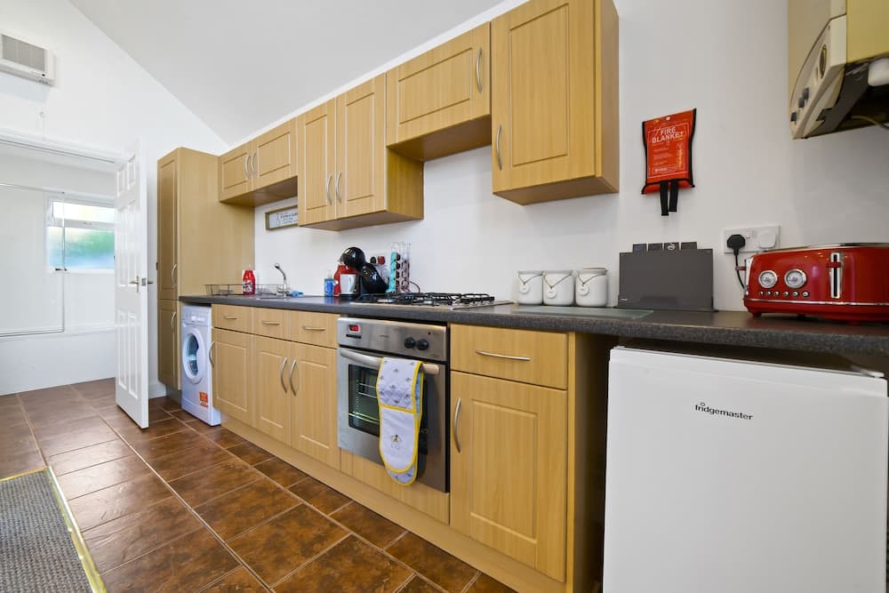 The Coach House Whitchurch Village