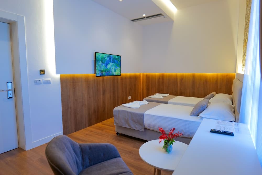 Nari Lunder Agro-Tourism