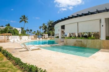 Amar'e Aparthotel & Spa