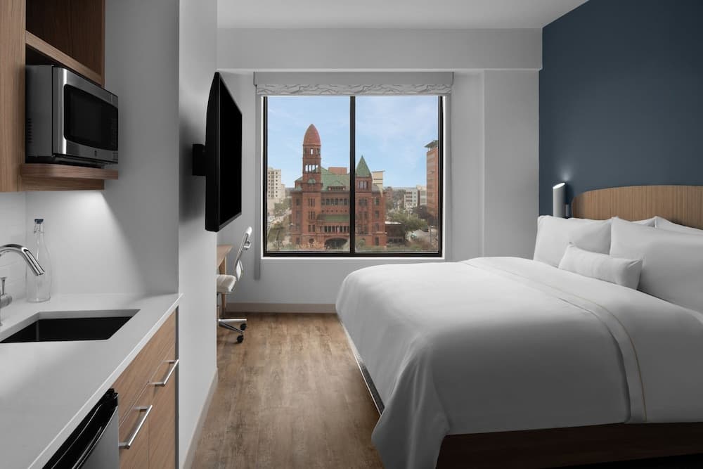 Element San Antonio Riverwalk