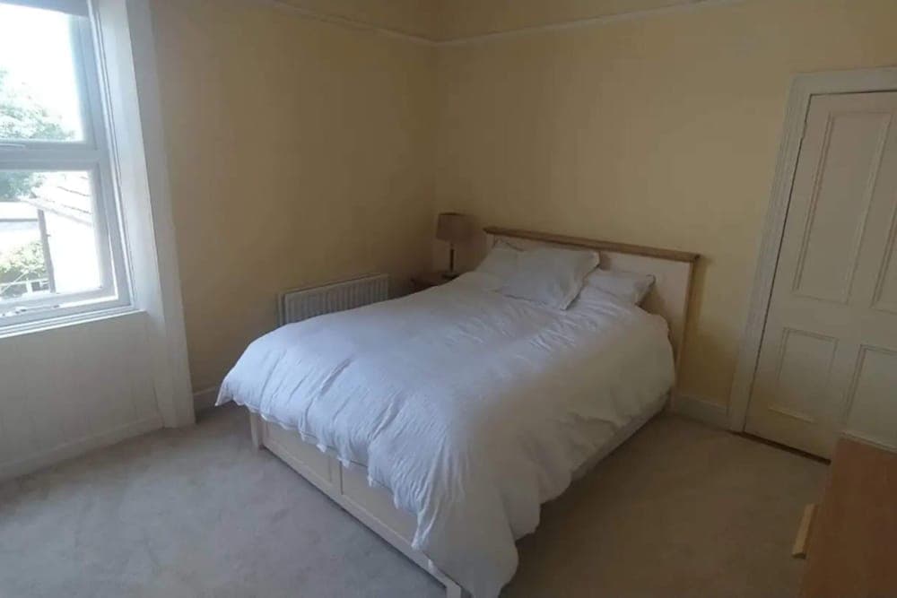 Spacious 4 Bedroom Home in Drumcondra