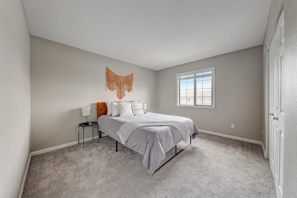 FRONTDESK Castle Point Apts Georgetown South Bend