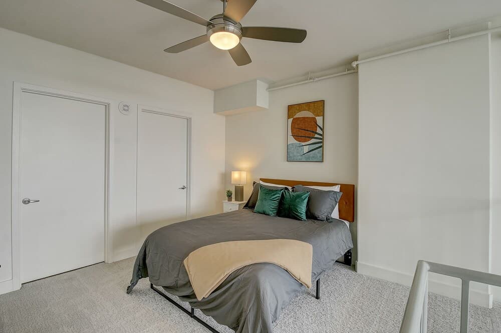 FRONTDESK The VUE Apts Uptown Charlotte