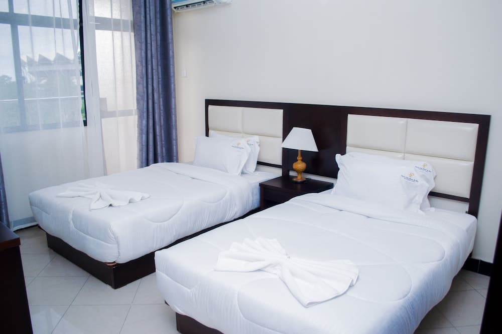 Ports Line Hotel & SPA