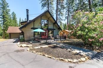 Cabina De Alba - Charming and Modern - Cabina De Alba Offers the Perfect Home Base to Explore the Yosemite Area by Redawning