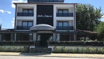 Antigonia Butik Otel