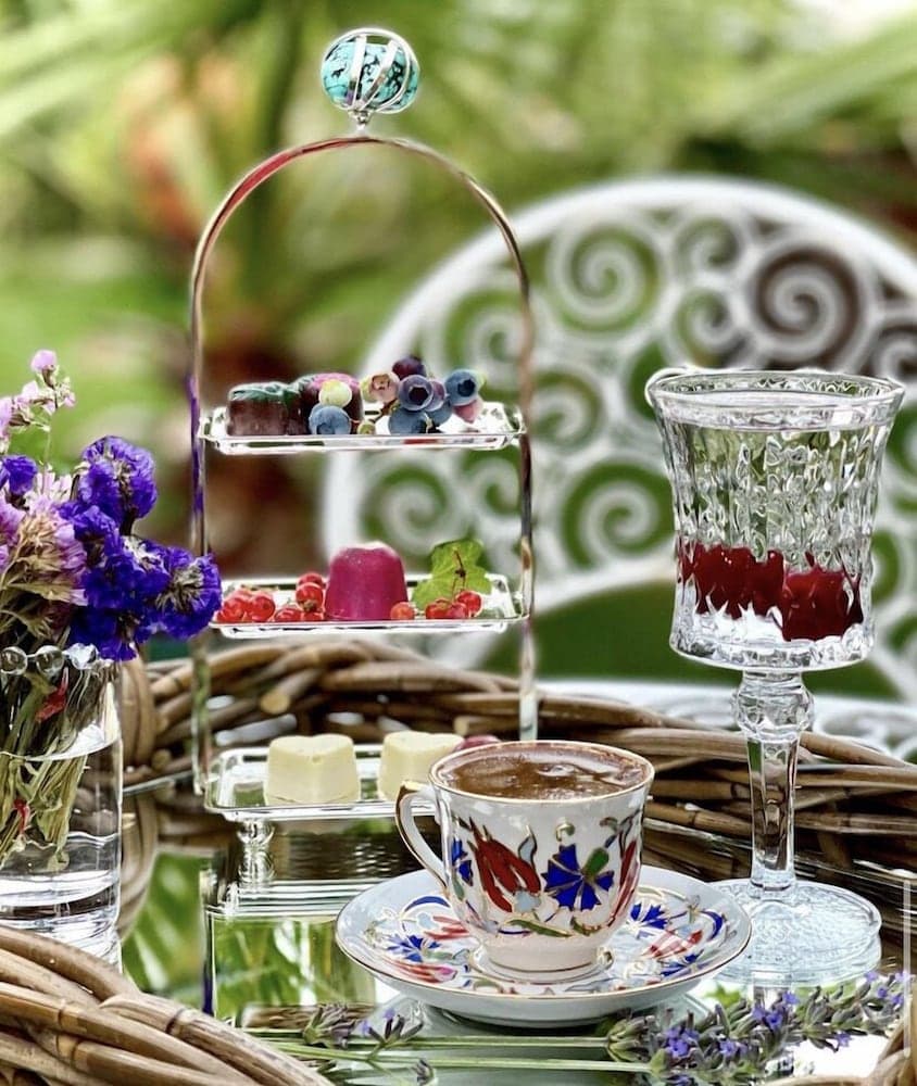 Lalezar Sea & Garden Hotel