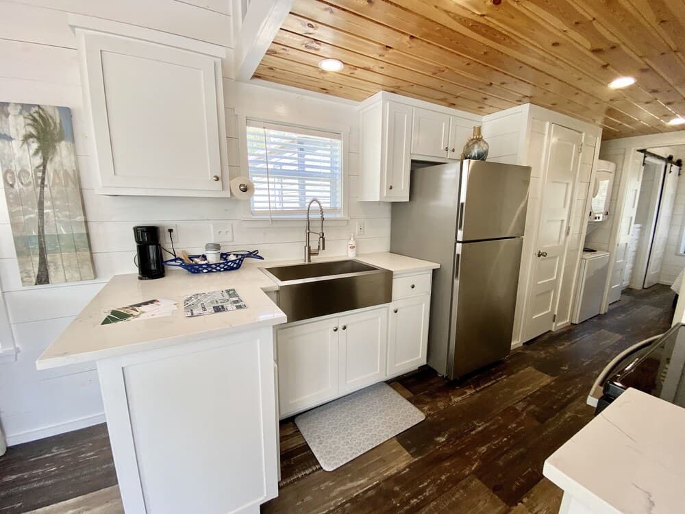 Trendy Tiny Home-1 Mi to Fred-w/resort Amenities!