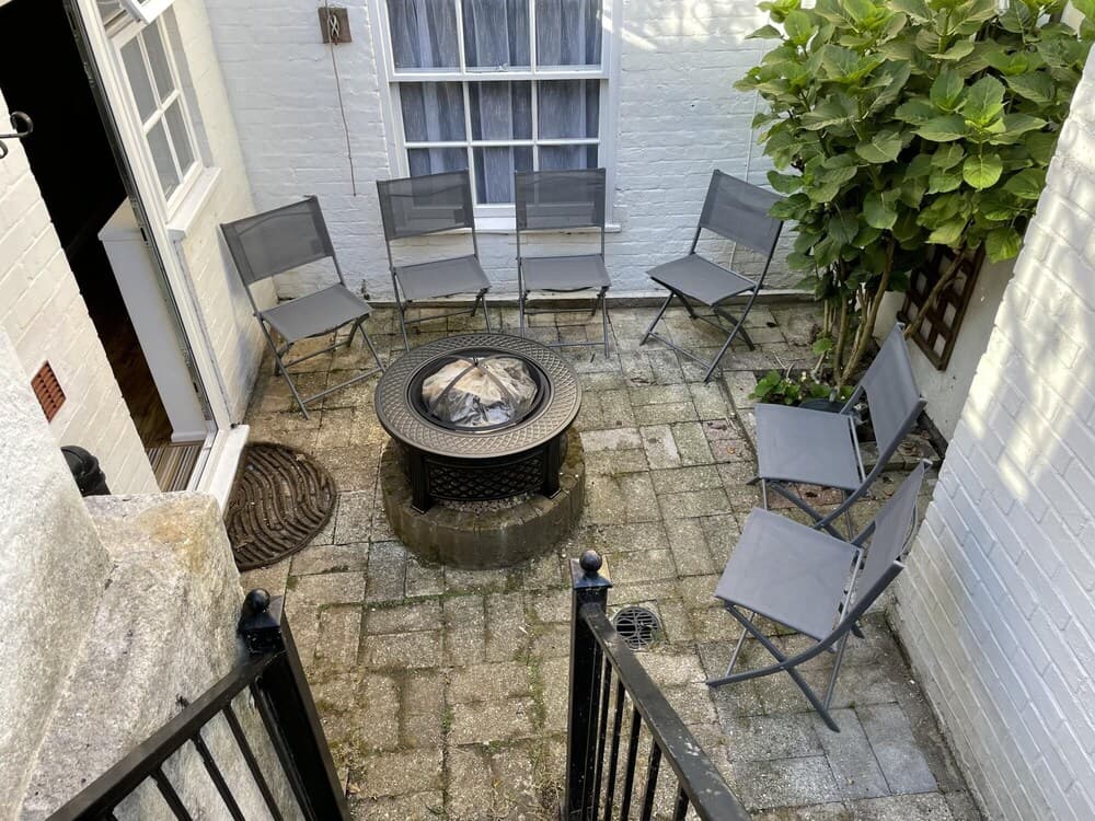 10 Westgate Street - 5 Star 18th Century House