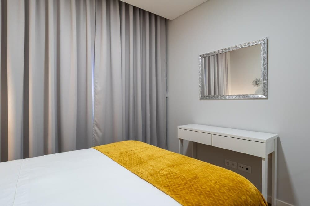 Beatman Boutique I by Atlantic Holiday