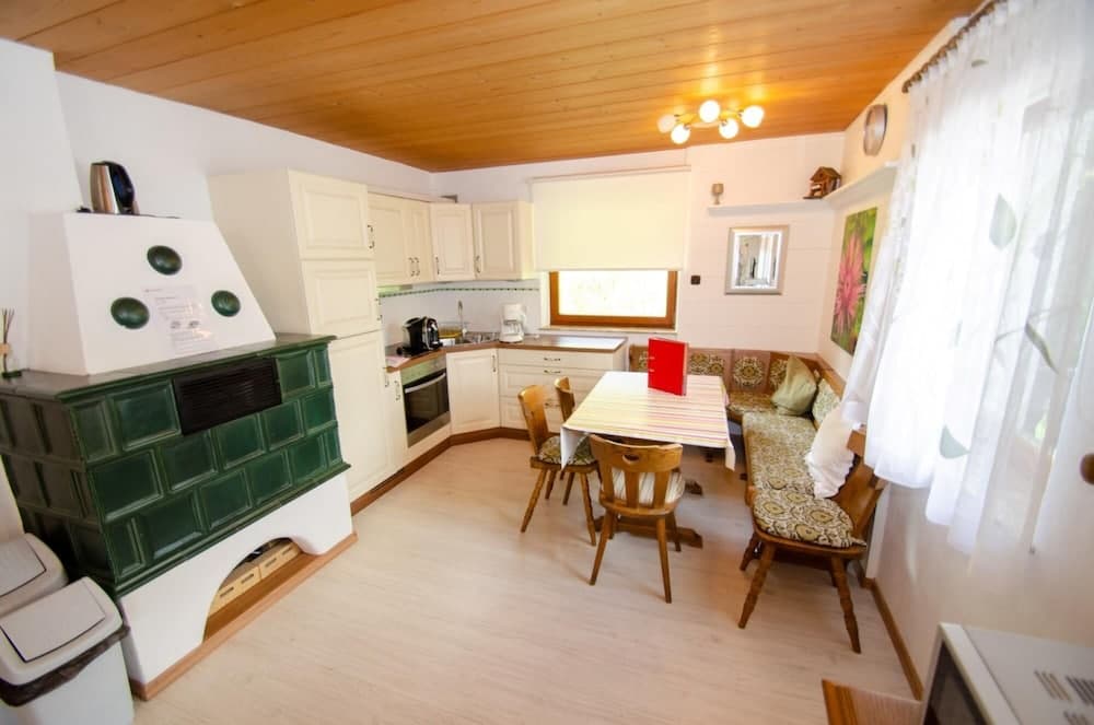 Budget Chalet Alpine - Apartment B