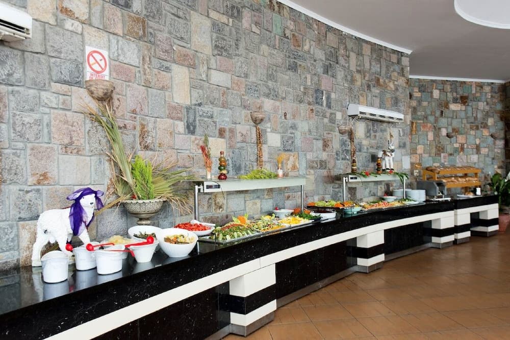 Palmet Middle Town Beach Hotel