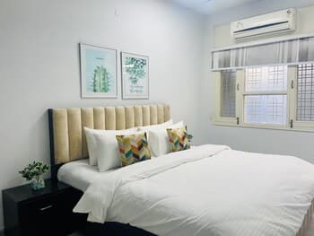 BluO Modern 1BHK - DLF Galleria Market