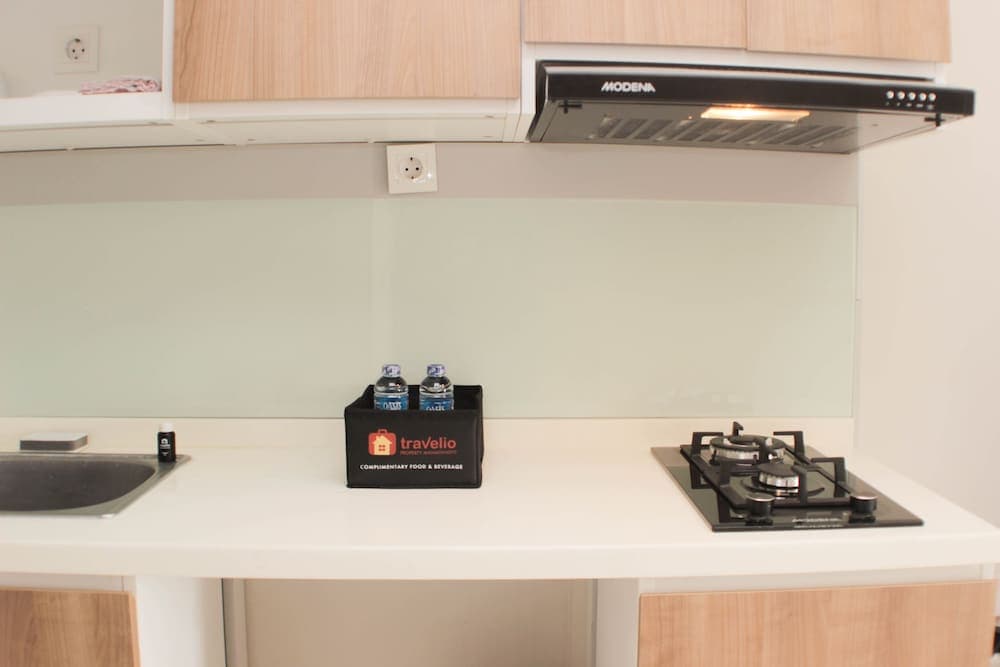 Great Location Studio Room At Springlake Summarecon Bekasi Apartment