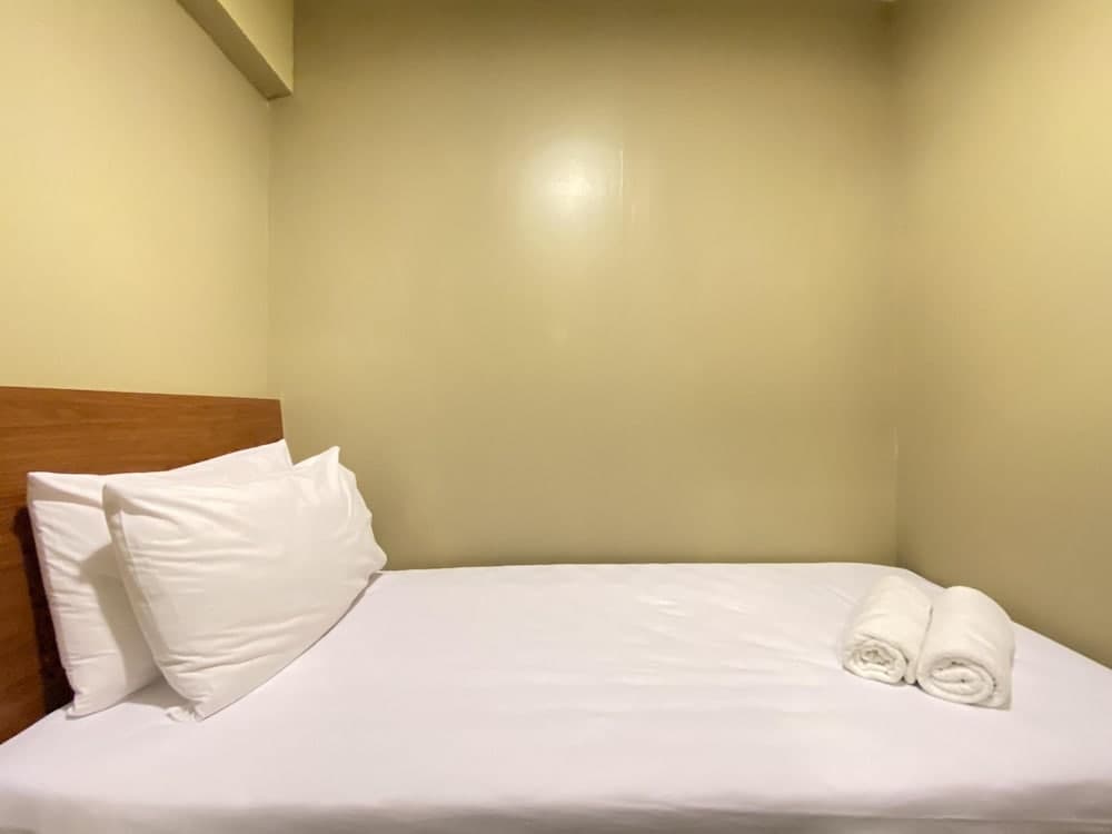 Adorable 2Br Apartment Gateway Ahmad Yani Cicadas Bandung