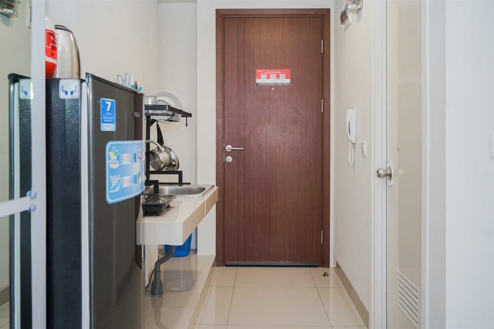 Nice And Cozy Studio At Parkland Avenue Apartment