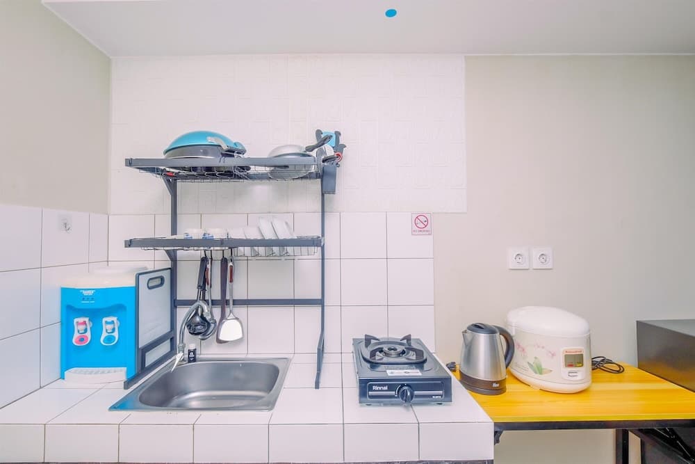 Comfy And Minimalist Studio At Springlake Summarecon Bekasi Apartment