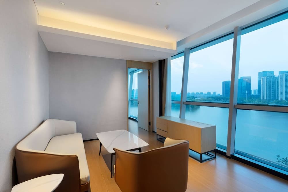 Ramada By Wyndham Huzhou Wuxing